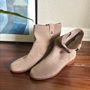Arturo Chiang Tan Ankle Boots